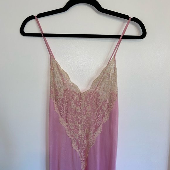 Vintage pink maxi dress 100% nylon - Picture 3 of 4